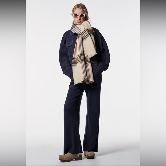 Zara Plaid Scarf - Picture 1 of 3